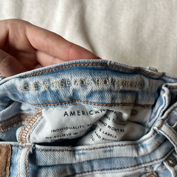 American Eagle Highest Rise 90’s Boyfriend Jean - Picture 4 of 6